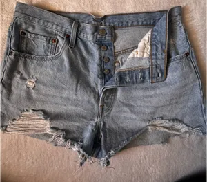 501 Levi’s Shorts thumbnail 2