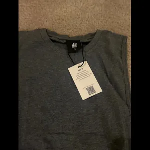 Work out open sides top shirt small size gray woman thumbnail 2