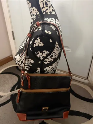 Vintage Dooney & Bourke “1975” Black Leather Shoulder Bag with Brown Trim thumbnail 2