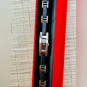 LOVELY❤️DRESSY🌹SEXY 🔥GUCCI watch💖 thumbnail 6