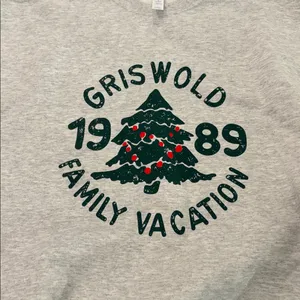 Jerzees Griswold Holiday Graphic Sweatshirt Sz L thumbnail 4