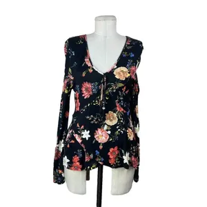 Anthropologie Farm‎ Rio Top Blouse Long Sleeve Jersey Floral Print Black Size XS thumbnail 3