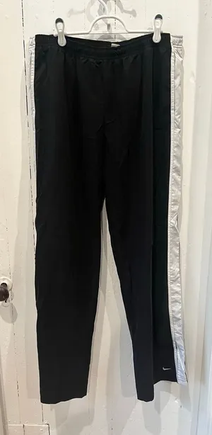 Nike Sweatpants size XL thumbnail 1