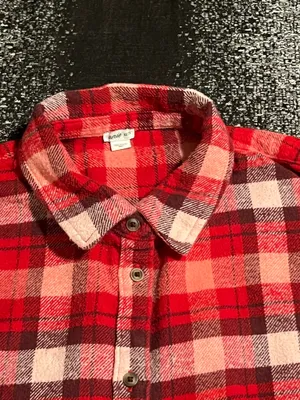 Womens XS Aerie Oversized Button Down Red Plaid Flannel Shirt thumbnail 6
