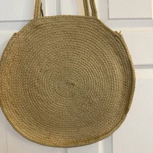 Magid‎ Large Round Bag Jute Tote Beach Purse Tassels Woven Boho Travel Excellent thumbnail 4