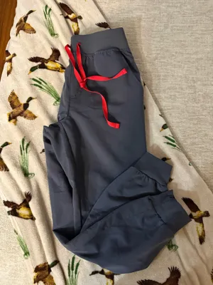 FIGS Scrubs Set thumbnail 5
