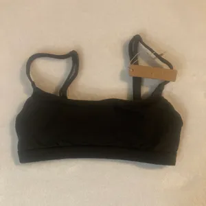 SKIMS Scoop Neck Bralette NWT XXS thumbnail 3