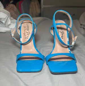 Blue Heels Size 6 thumbnail 4