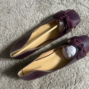 C.Paravno Women's Bow-Accent Burgundy Ballet Flat plum colored size9/9.5 thumbnail 1