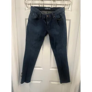 Levi’s Dark Wash Skinny Jeans Women’s Denim Slim Fit 11 pre loved thumbnail 6