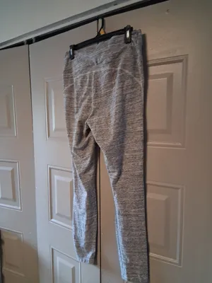 PINK Victoria's Secret v-cut front waist line tweed leggings in gray size large. thumbnail 8