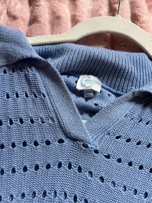 Francesca's Lightweight blue sweater thumbnail 4