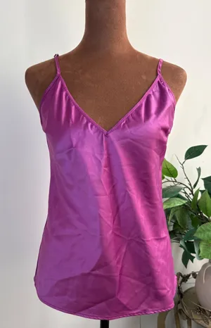 ZARA Women's Purple Satin V-Neck Camisole Tank Top Adjustable Straps Size S‎ thumbnail 1