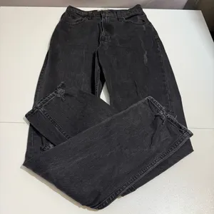 Abercrombie & Fitch 90’s straight ultra high rise jeans size 25L thumbnail 1
