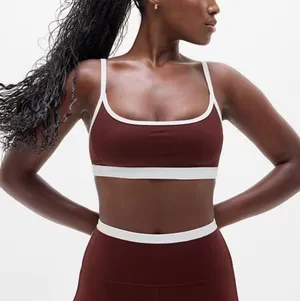 Athleta Garnet Square Neck Sports Bra Sz M thumbnail 1