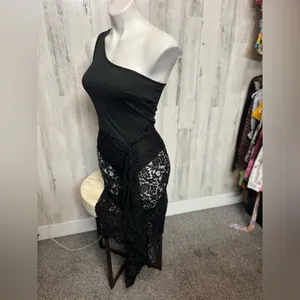 Black One-Shoulder Lace Mesh Maxi Dress • Size S • Evening / Formal / Party thumbnail 2