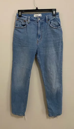 Abercrombie Ultra High-Rise Straight Jeans thumbnail 1