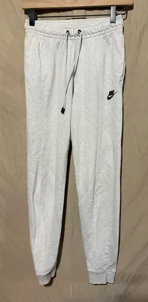 Nike joggers thumbnail 1
