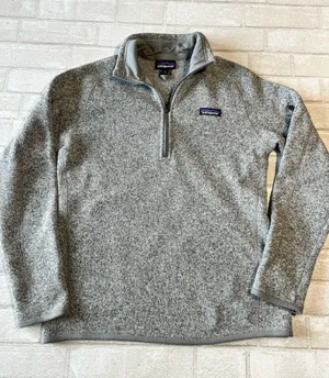 Patagonia Woman’s Gray Quarter-Zip Fleece Pullover Outdoor Size Medium thumbnail 1