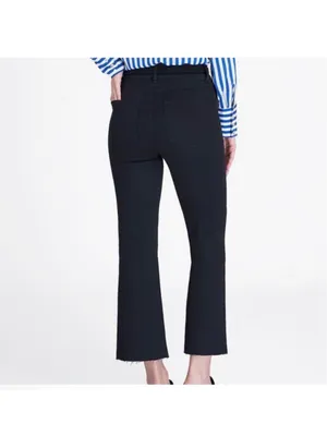 Spanx Cropped Flare Jeans Black- Size Large thumbnail 3