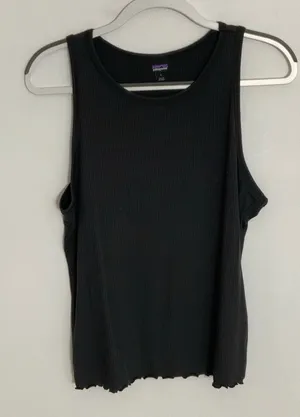 Patagonia Grey Ribbed‎ Tanks Women's size Large thumbnail 1