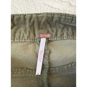 Free People Army Green Velveteen Straight Leg Patch Pocket Pants‎ Size 0 thumbnail 7