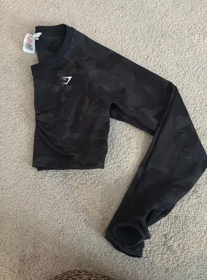 Gymshark Long Sleeve Crop Top thumbnail 2