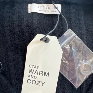 Active USA Women's Size Large Black‎ V-Neck Cardigan Sweater Cozy Basic Crop thumbnail 6