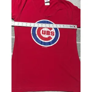 Chicago Cubs MLB Womens V-Neck T-Shirt Red‎ Distressed Logo Cooperstown Large thumbnail 2