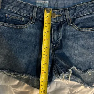 Gap Jean Shorts Waist 28 inches thumbnail 4