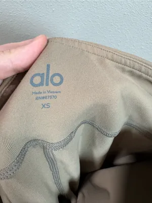 Alo Goddess Leggings thumbnail 4