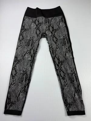 Fabletics Snakeskin‎ Print High Waisted Athletic Leggings Black Trim Size M thumbnail 1
