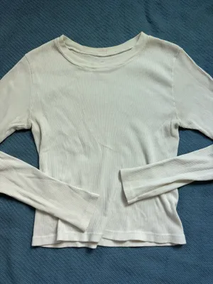 Brandy Melville Long Sleeve thumbnail 1