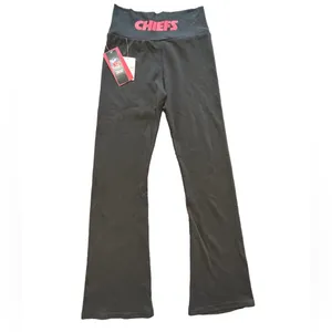 Forever 21 NFL collab Kansas City Chiefs black flare high rise yoga pants NWT LG thumbnail 4