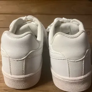 Nike Women’s court Royale triple white size 10 thumbnail 5