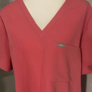 Figs Coral V-Neck Short Sleeve Top thumbnail 6