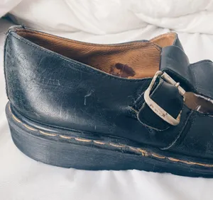 Dr. Martens vintage 80s POLLEY SMOOTH LEATHER MARY JANES / woman’s 10 / made in england / distressed thumbnail 4