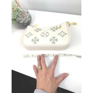 Cute NWOTs Women’s Purse White thumbnail 6