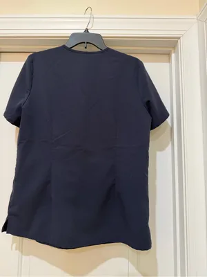 Figs Women's Grey Short Sleeve V-Neck Scrub Top Size M thumbnail 5