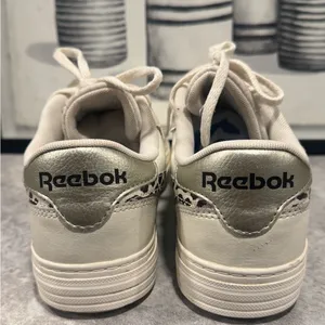 Reebok Women's Club C Double Tennis Sneaker White/Cheetah Size 8 thumbnail 3