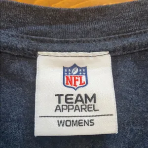 DENVER BRONCOS Women’s Large V-Neck Short Sleeve Tee T-Shirt NFL 3/$20 Sale! thumbnail 3