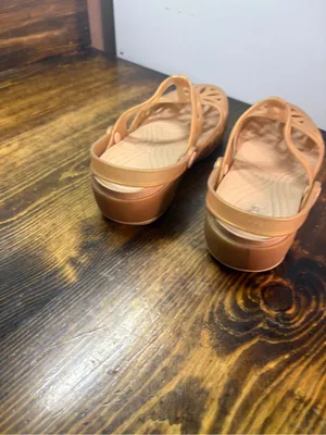 Crocs gold mules size 5 thumbnail 5