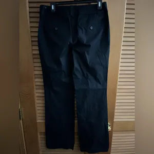 Ann Taylor Loft straight leg trousers in black sz 6 thumbnail 2
