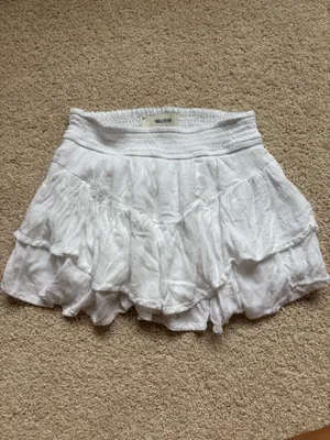 Hollister Tiered Ruffle Mini Skirt thumbnail 2
