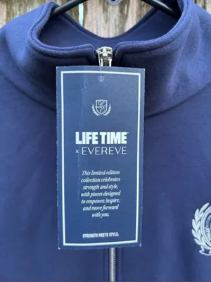 NWT EVEREVE X Lifetime 1/4 Zip Embroidered Logo Sweatshirt Navy Size XL thumbnail 2