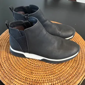 LifeStride Women Black Active Arch Sneaker Booties Soft Ankle Boots size‎ 9W thumbnail 4
