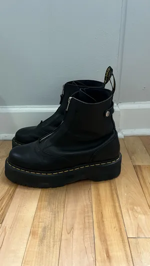 Doc Marten Jetta Boots thumbnail 3