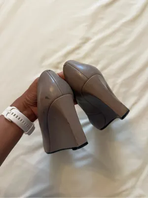 Tory Burch | Luna Taupe Gold-Accent Leather Wedges | 7 thumbnail 5