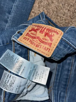 Levi’s 721 High-Rise Skinny Jeans thumbnail 5