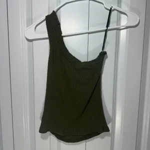 Lulus One Shoulder Tank Top Womens Small Olive Green Ribbed Knit Raw Edge‎ Trim thumbnail 4